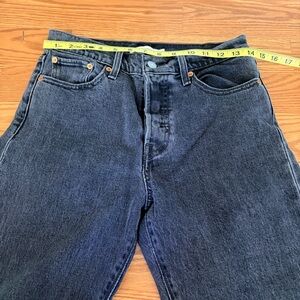 Levi’s Wedgie Straight Leg